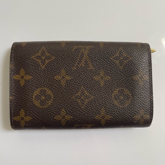 ❤️ Authentic Louis Vuitton LV Wallet - Picture 4 of 9
